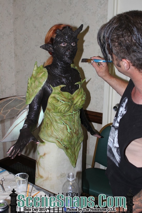BLACK_MARKET_2014_0122_P_.JPG