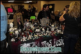 BLACK_MARKET_2014_0050_P_.JPG