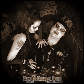 BATS_DAY_SWINGING_WAKE_2017_SEPIA_TONED_PORTRAITS_0036_P_.JPG