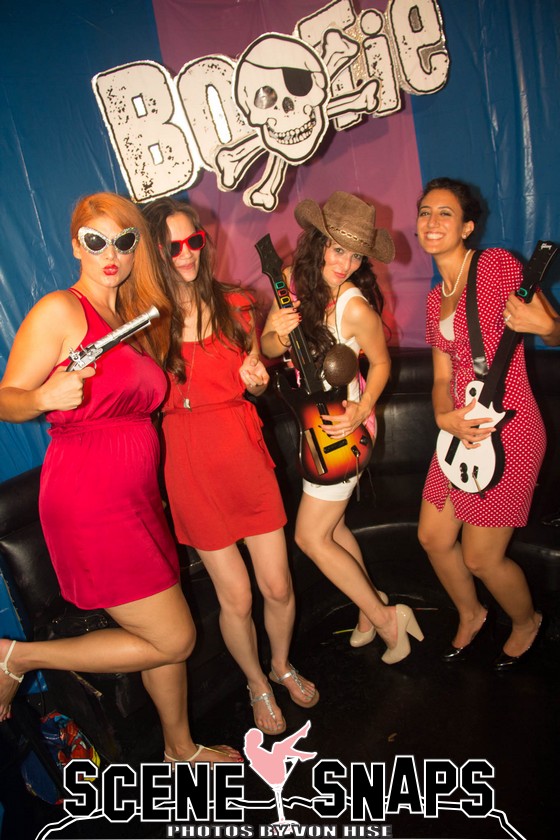 BOOTIE_LA_AUG_17_13_0157_P_.JPG