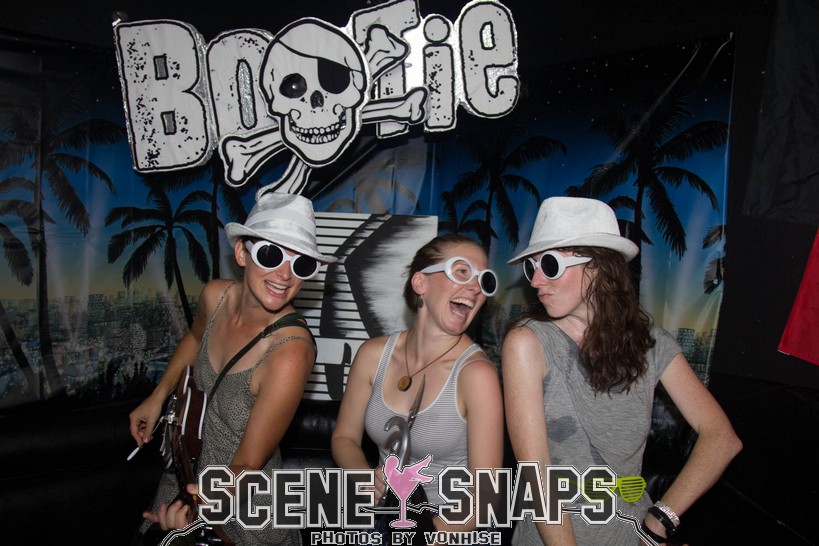 BOOTIE_LA_SEPT_07_13_0203_P_.JPG