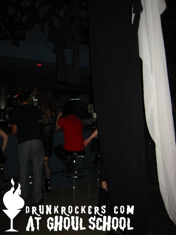 GHOUL_SCHOOL_SEPT_8_04_074_P_.JPG