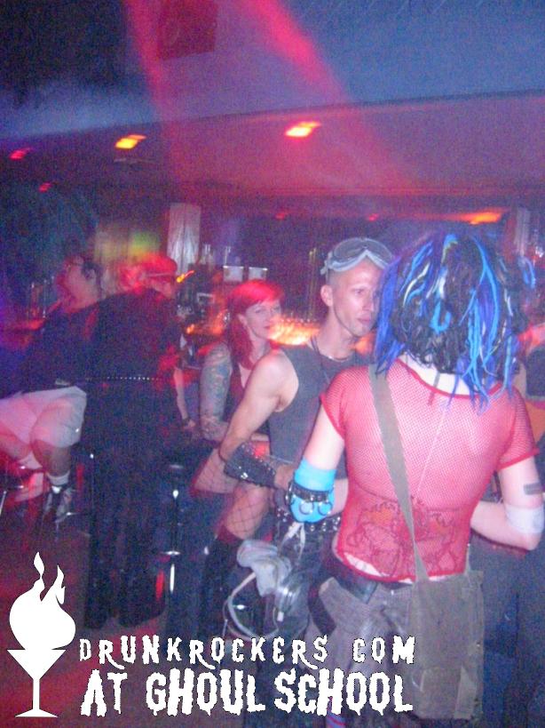GHOUL_SCHOOL_SEPT_8_04_270_P_.JPG