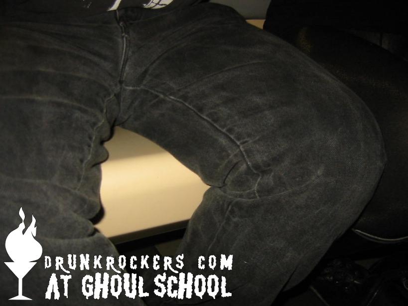 GHOUL_SCHOOL_SEPT_8_04_301_P_.JPG